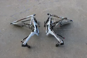 Mooney M20E Main Landing Gear Assemblies LH & RH P/N 520000-513/520000-514